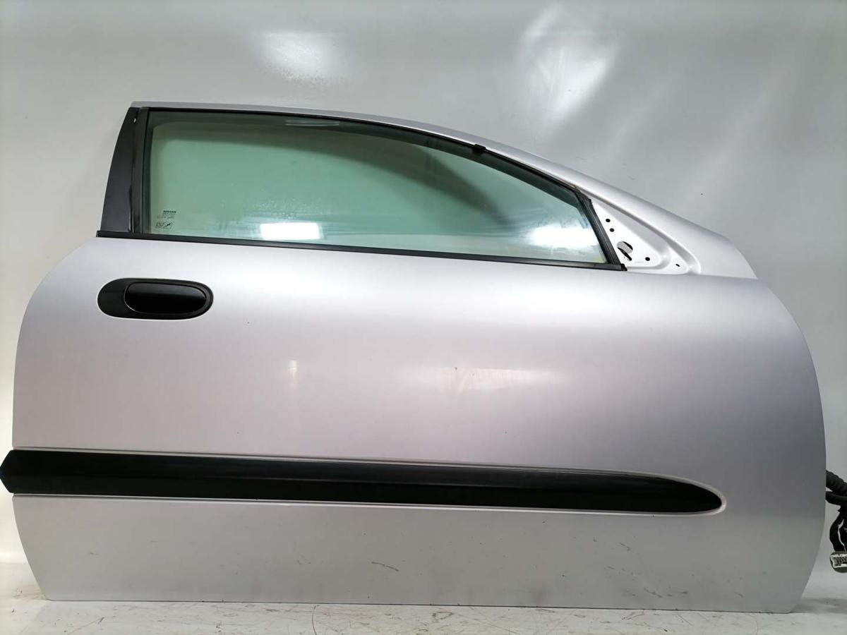 Nissan Almera N16 original T&uuml;r rechts KL0 Silber 3-T&uuml;rer Bj.2000